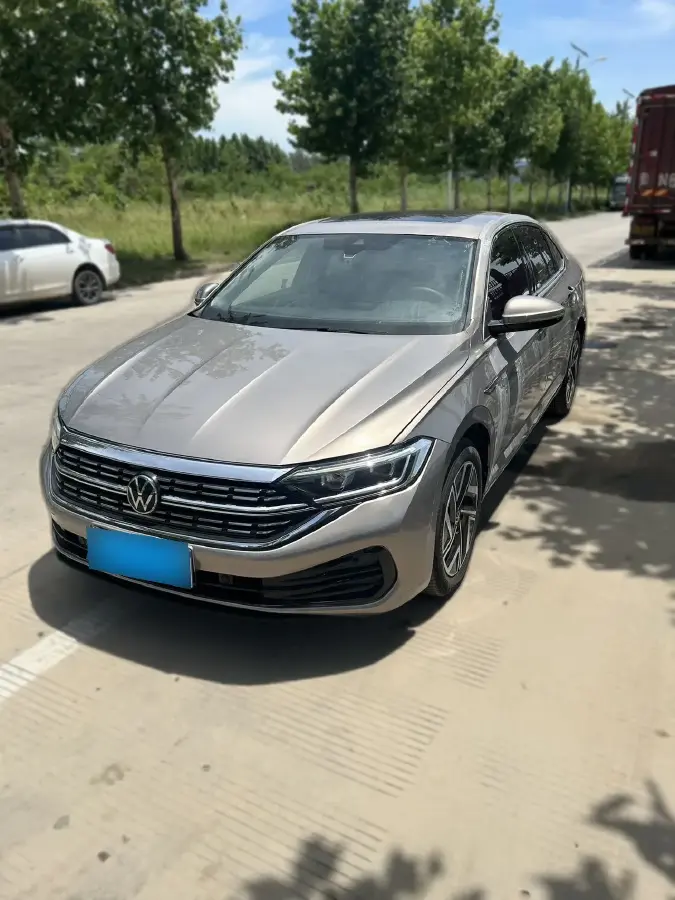 2023 Volkswagen Sagitar 1.5T 160HP L4 7DCT