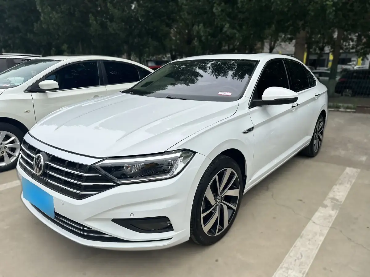 2021 Volkswagen Sagitar 1.4T 150HP L4 7DCT