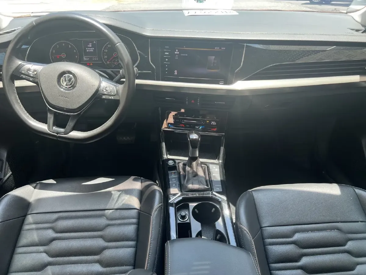 2019 Volkswagen Passat 1.4T 150HP L4 7DCT,autocango,china used car exporter,china ev exporter,chinese used car exporter,chinese used ev exporter