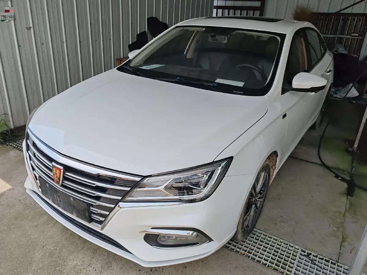 2019 Roewe i5 1.5L 120HP L4 CVT