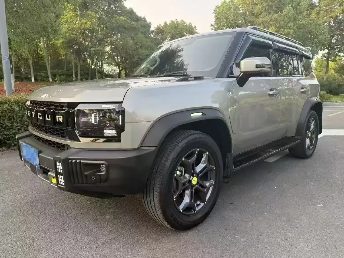 2023 Jetour Traveller 2.0T 254HP L4 7DCT