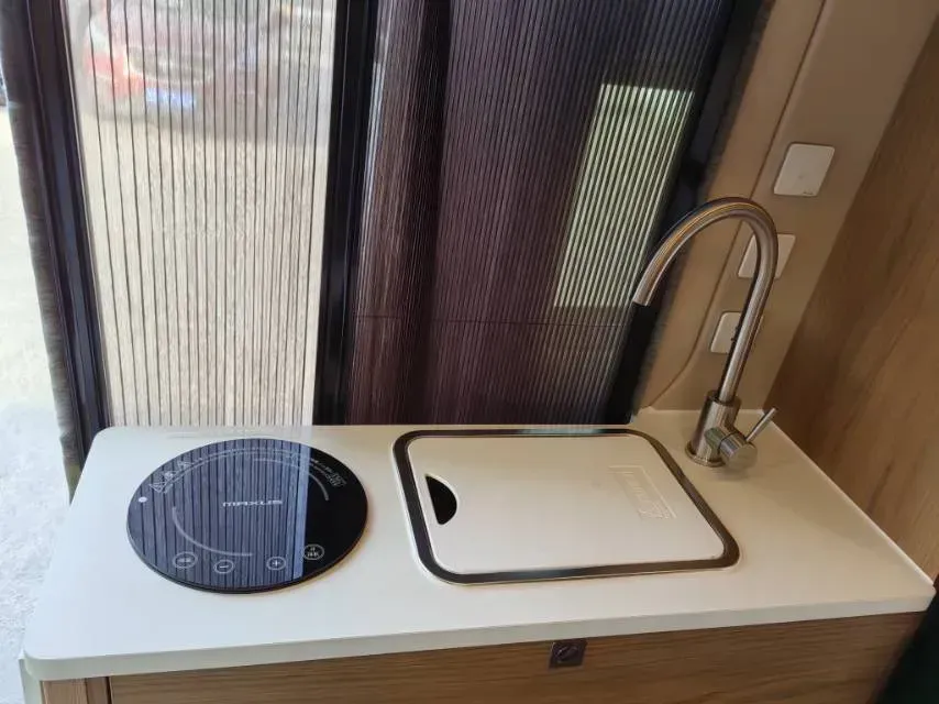 2021 MAXUS V90 RV 2.0T 148HP L4 6AT,autocango,china used car exporter,china ev exporter,chinese used car exporter,chinese used ev exporter