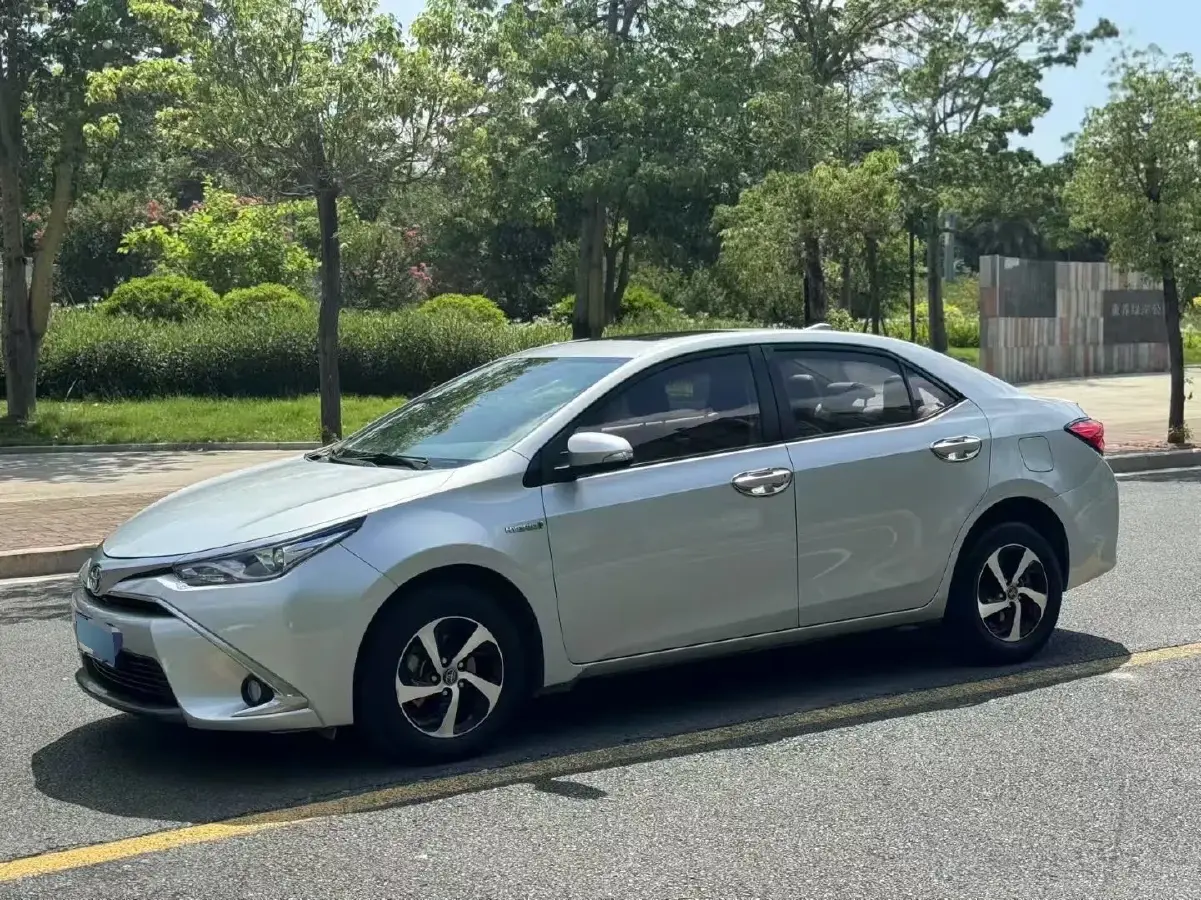 2017 Toyota Levin 1.8L 99HP L4 E-CVT Hybrid
