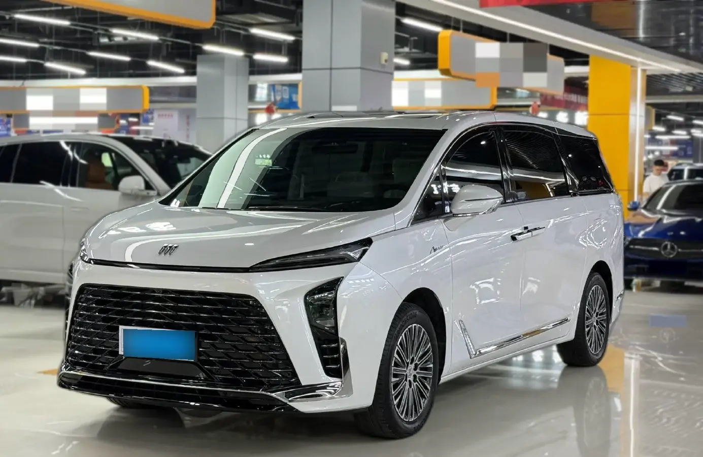 2024 Buick GL8 1.5T 180HP L4 2DHT PHEV 24.4KWH