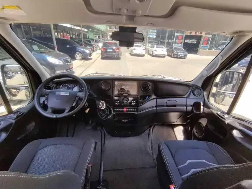 2021 MAXUS V80 RV 2.0T 139HP L4 6AMT,autocango,china used car exporter,china ev exporter,chinese used car exporter,chinese used ev exporter