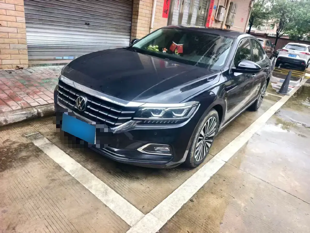 2021 Volkswagen Passat 2.0T 186HP L4 7DCT