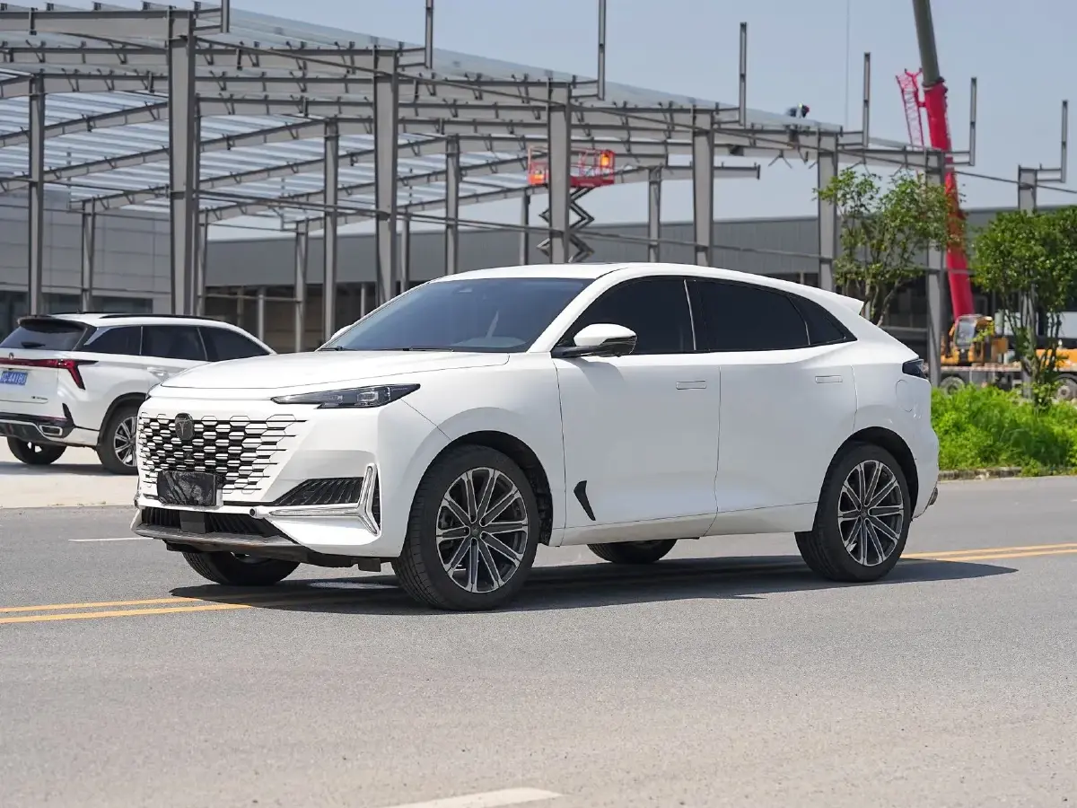 2021 ChangAn UNI-K 2.0T 233HP L4 8AT