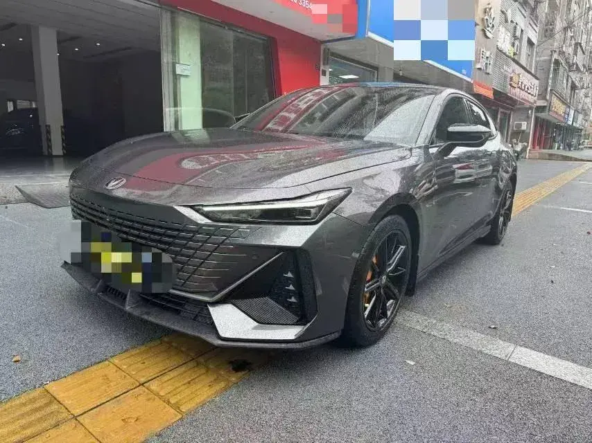 2023 ChangAn UNI-V 1.5T 188HP L4 7DCT