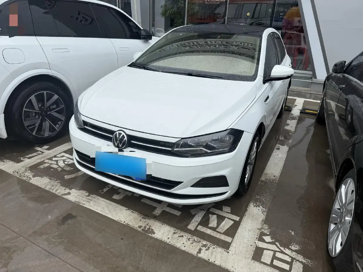 2023 Volkswagen Polo 1.5L 110HP L4 6AT