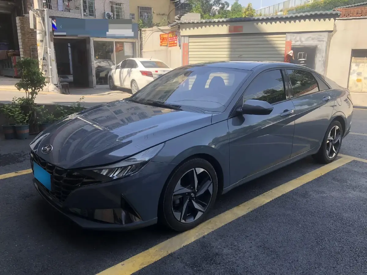 2021 Hyundai Elantra 1.5L 115HP L4 CVT