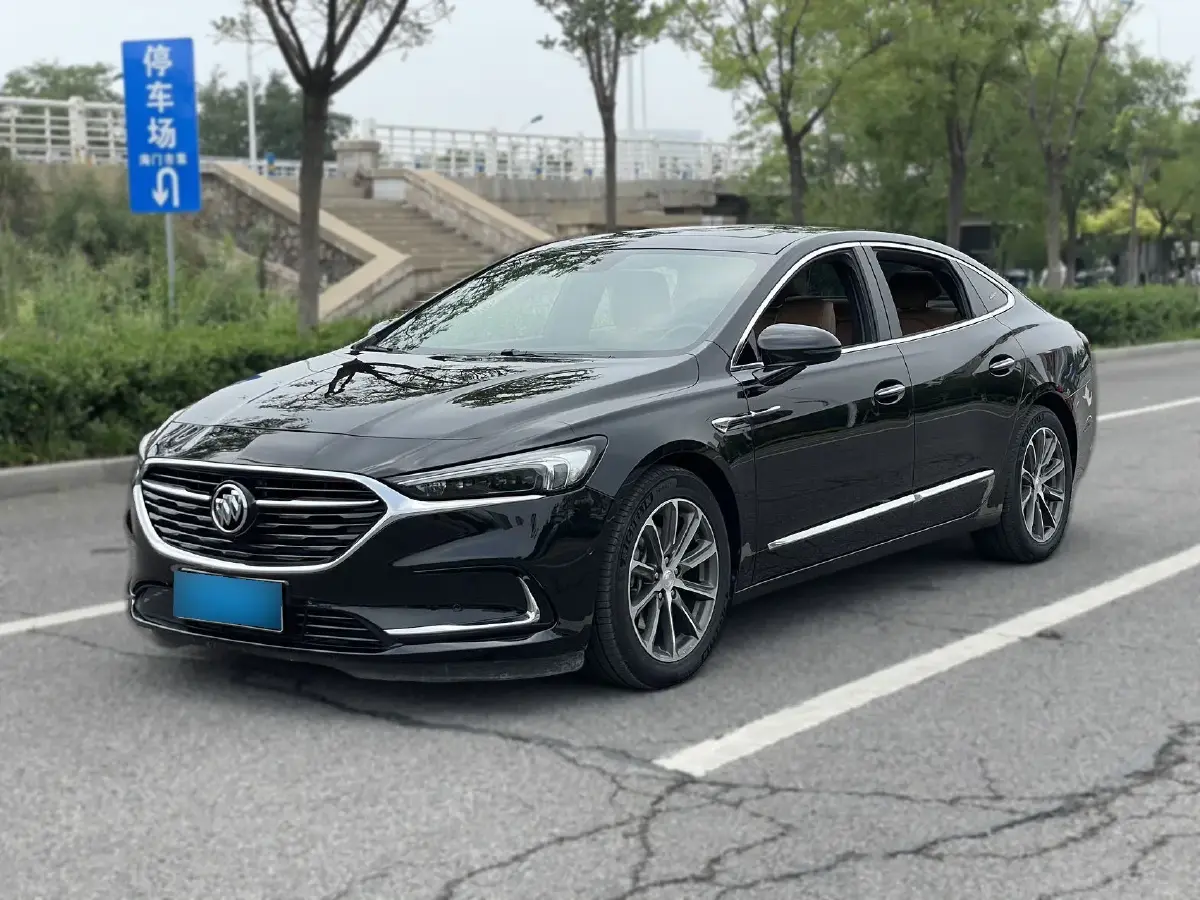 2020 Buick Larcosse 2.0T 237HP L4 9AT