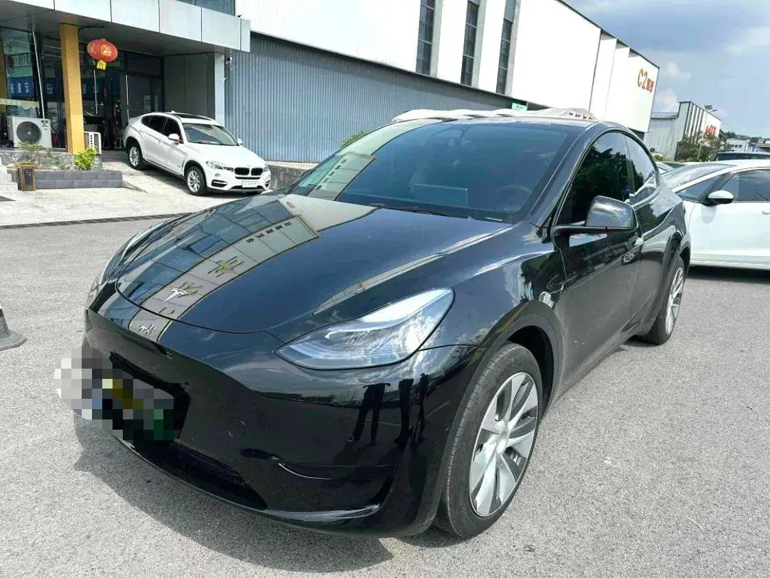 2022 Tesla Model Y BEV 60KWH