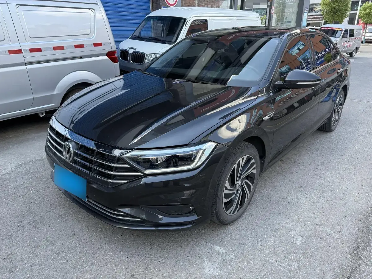 2021 Volkswagen Sagitar 1.4T 150HP L4 7DCT