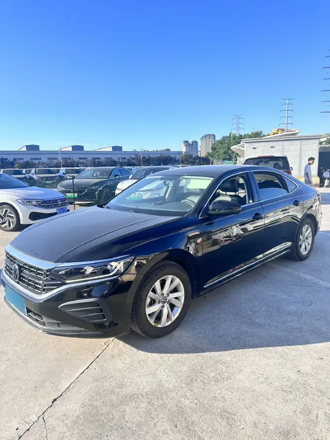 2022 Volkswagen Passat 1.4T 150HP L4 7DCT