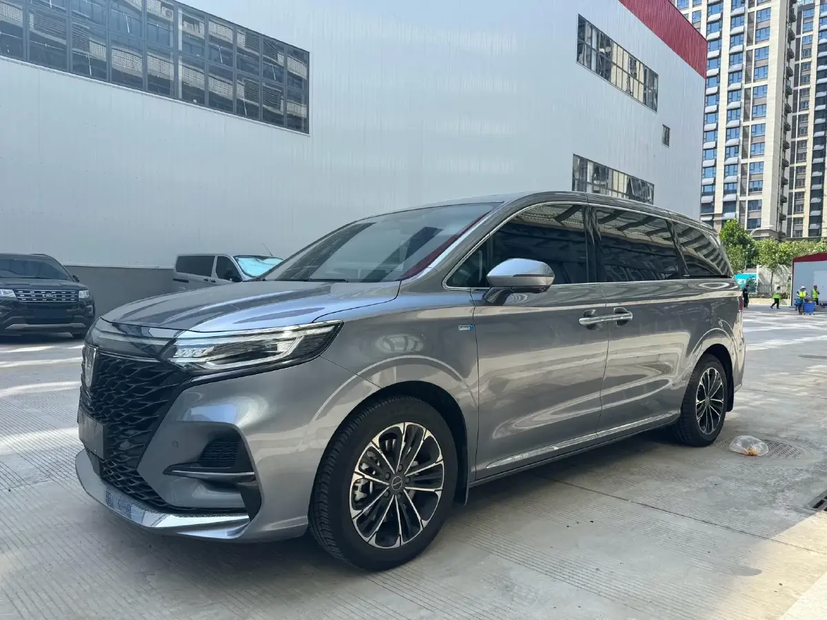 2022 Roewe iMAX8 2.0T 234HP L4 8AT