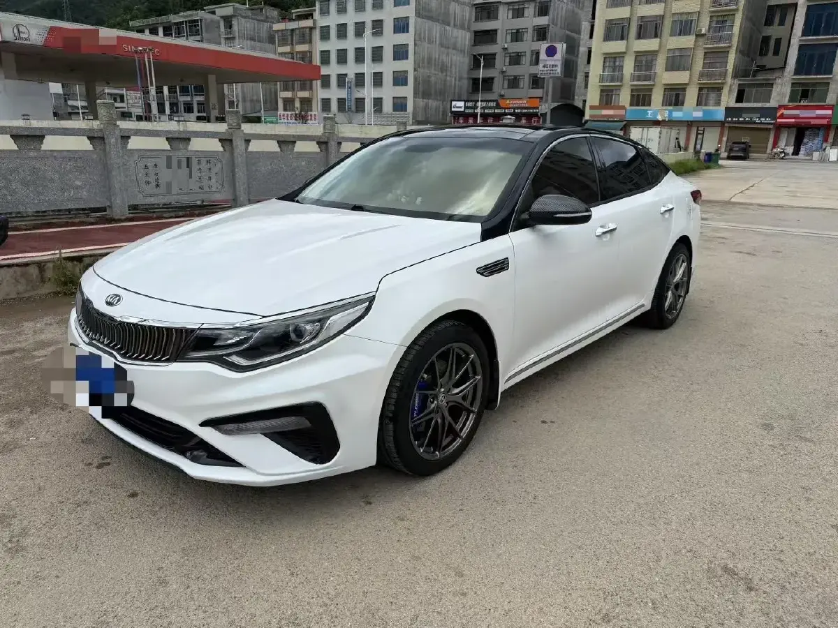 2019 Kia K5 2.0L 161HP L4 6AT