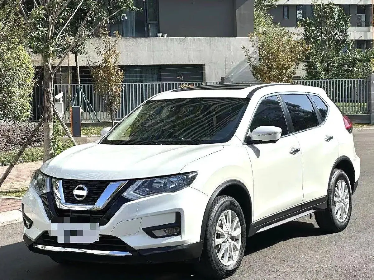 2021 Nissan X-Trail 2.0L 151HP L4 CVT
