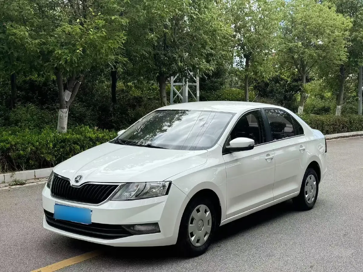 2019 Skoda Rapid 1.5L 110HP L4 5MT