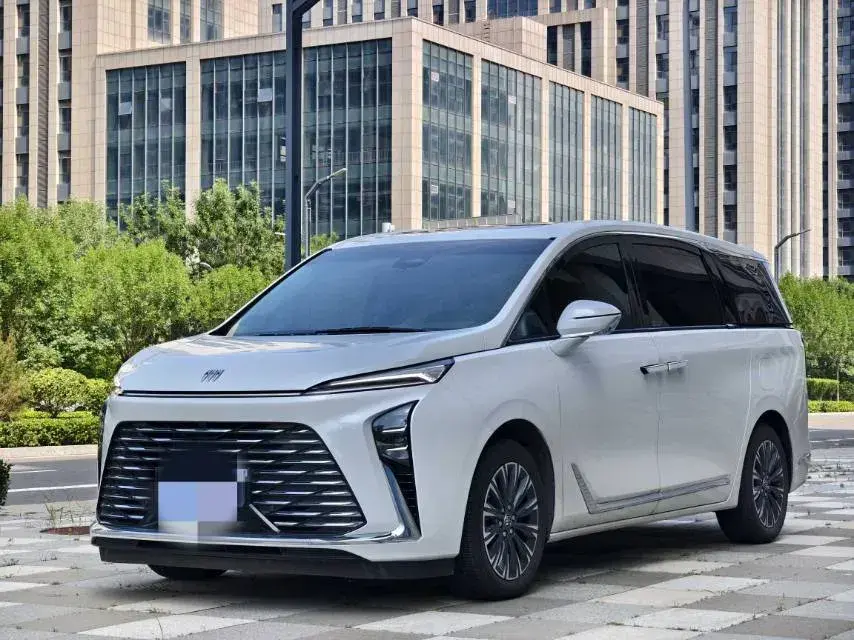 2025 Buick GL8 2.0T 237HP L4 9AT