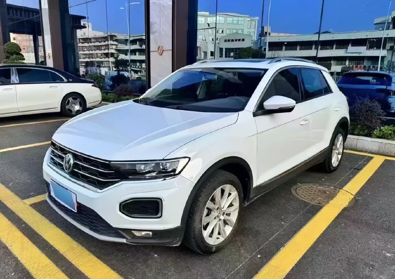 2020 Volkswagen T-Roc 1.4T 150HP L4 7DCT