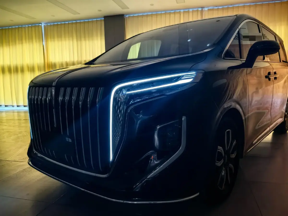2023 HongQi HQ9 2.0T 252HP L4 8AT