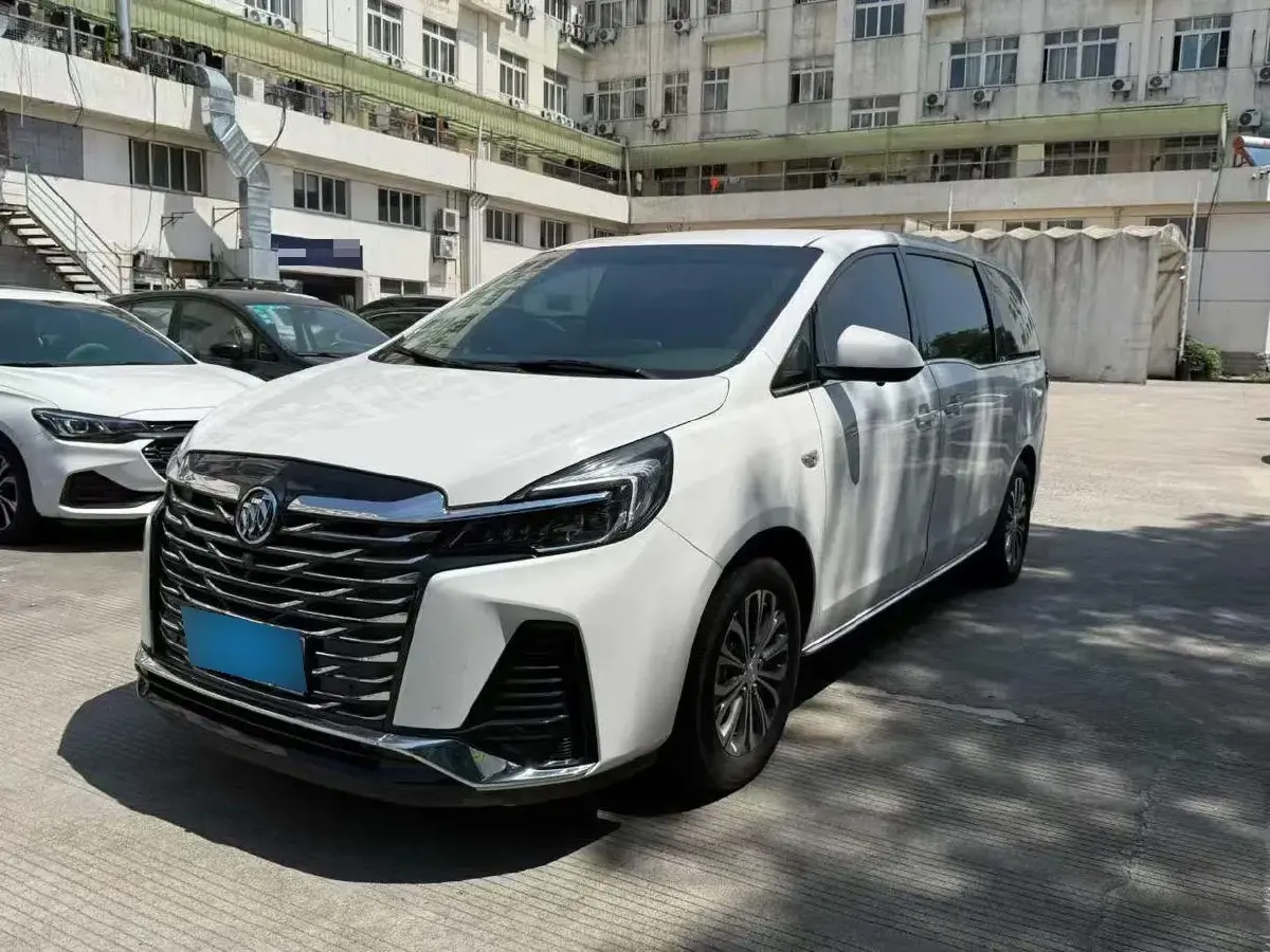 2023 Buick GL8 2.0T 237HP L4 9AT