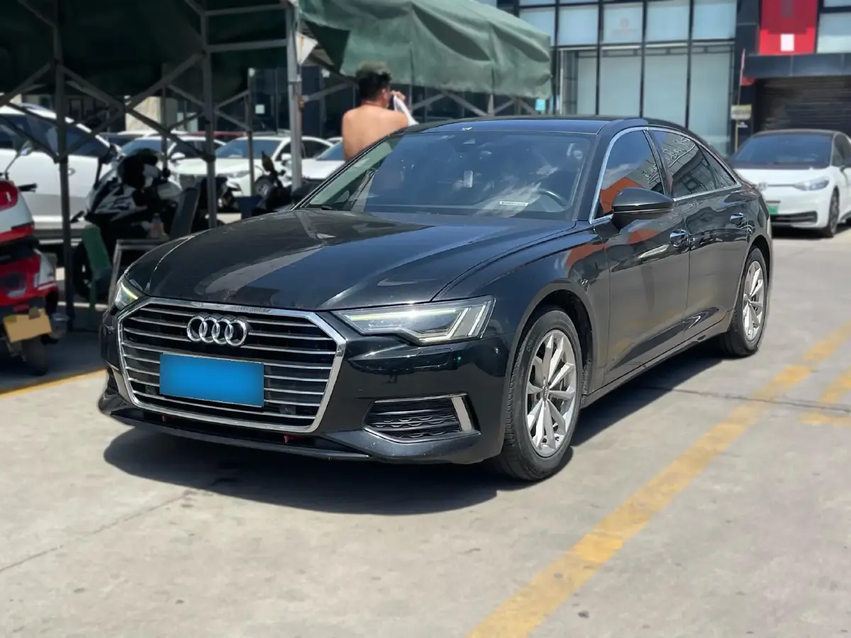 2020 Audi A6L 2.0T 190HP L4 7DCT