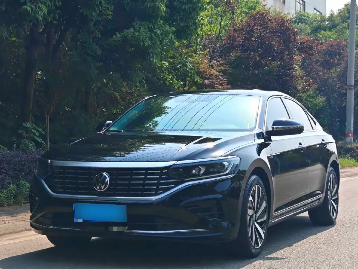 2022 Volkswagen Passat 2.0T 186HP L4 7DCT