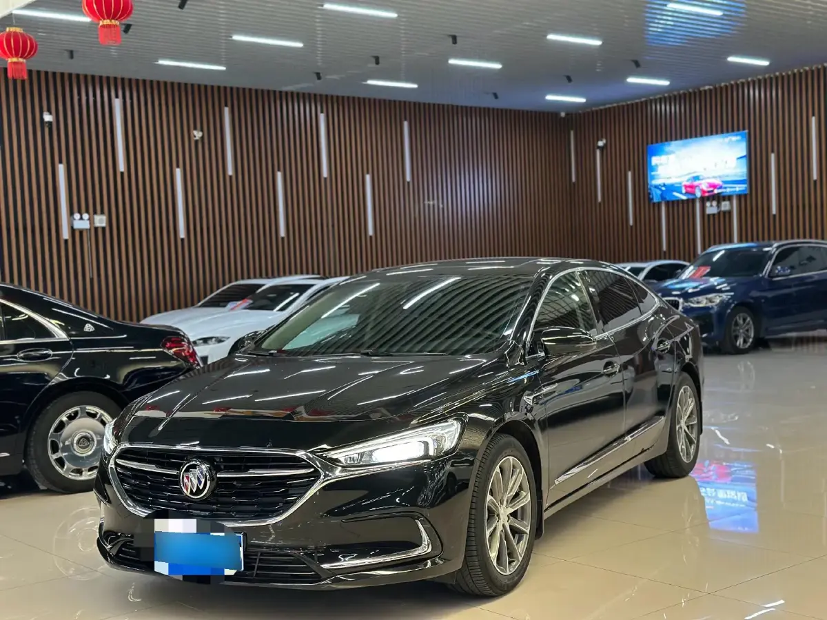 2022 Buick Larcosse 2.0T 237HP L4 9AT