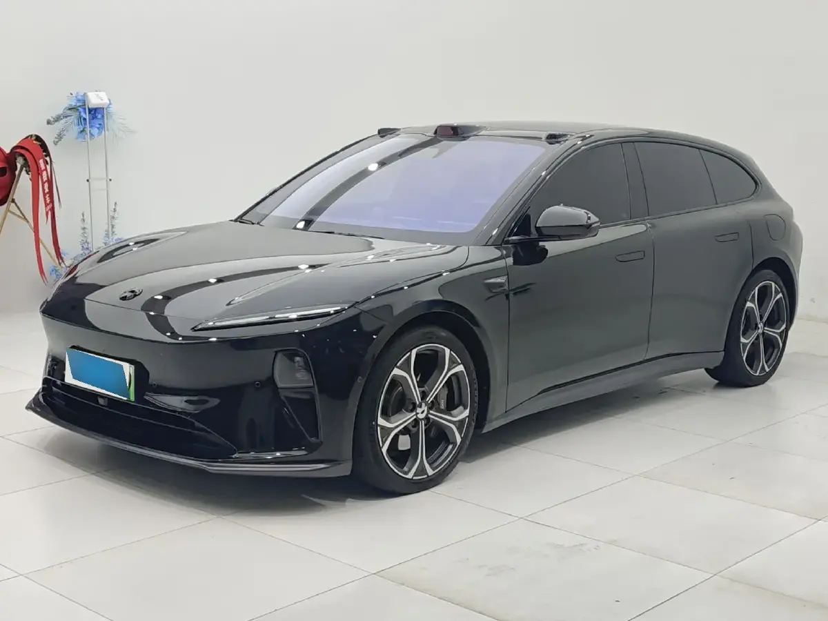 2023 NIO ET5T BEV 75KWH
