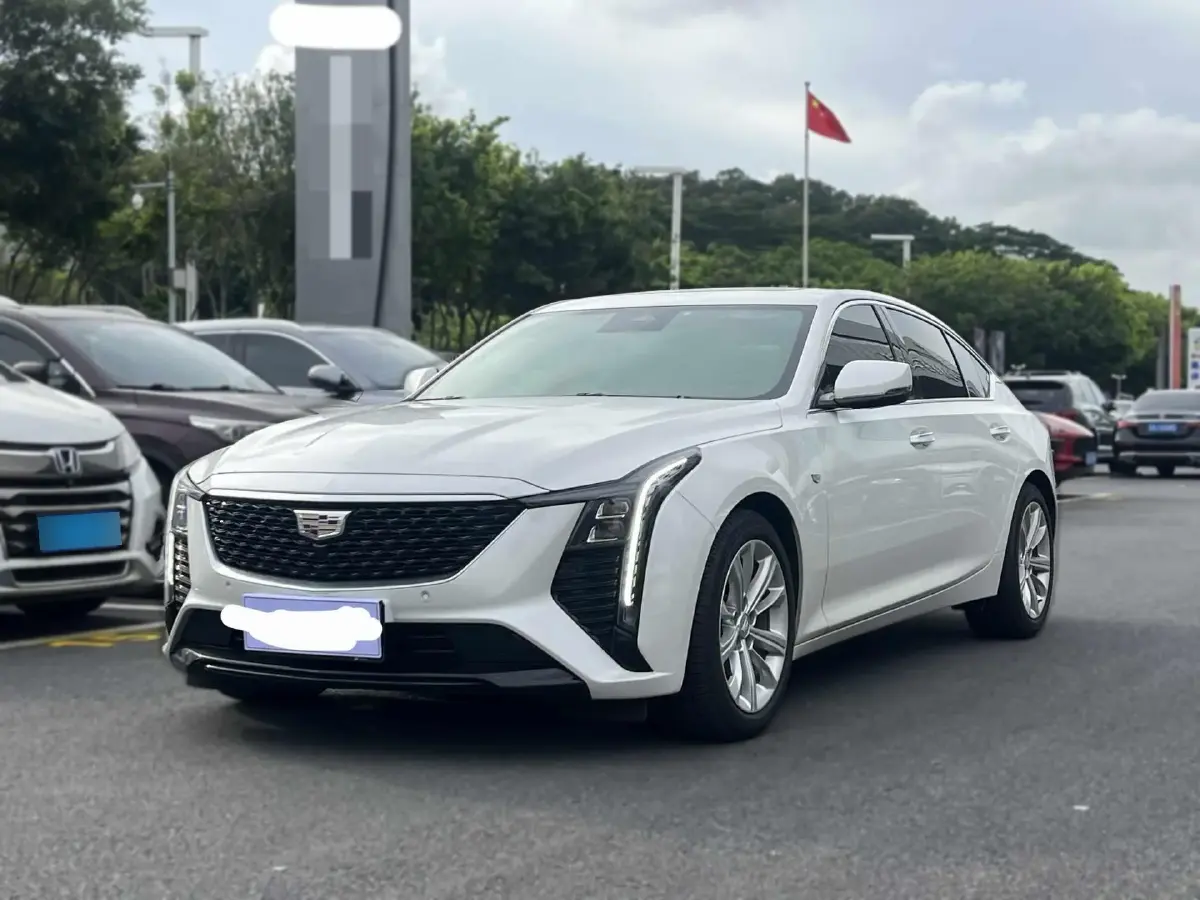 2024 Cadillac CT5 2.0T 237HP L4 10AT