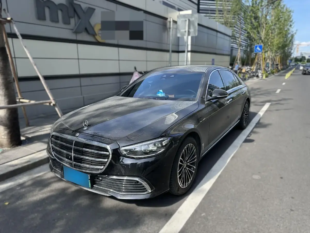 2023 Mercedes-Benz S Class 3.0T 299HP L6 9AT PHEV 28.6KWH