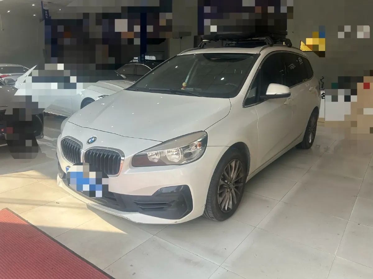 2019 BMW 2 Series SUV 1.5T 140HP L3 7DCT,autocango,china used car exporter,china ev exporter,chinese used car exporter,chinese used ev exporter
