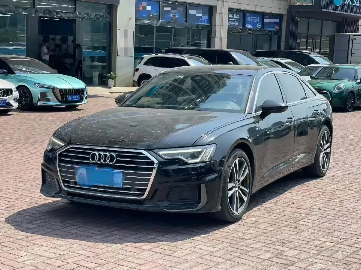 2022 Audi A6L 2.0T 190HP L4 7DCT