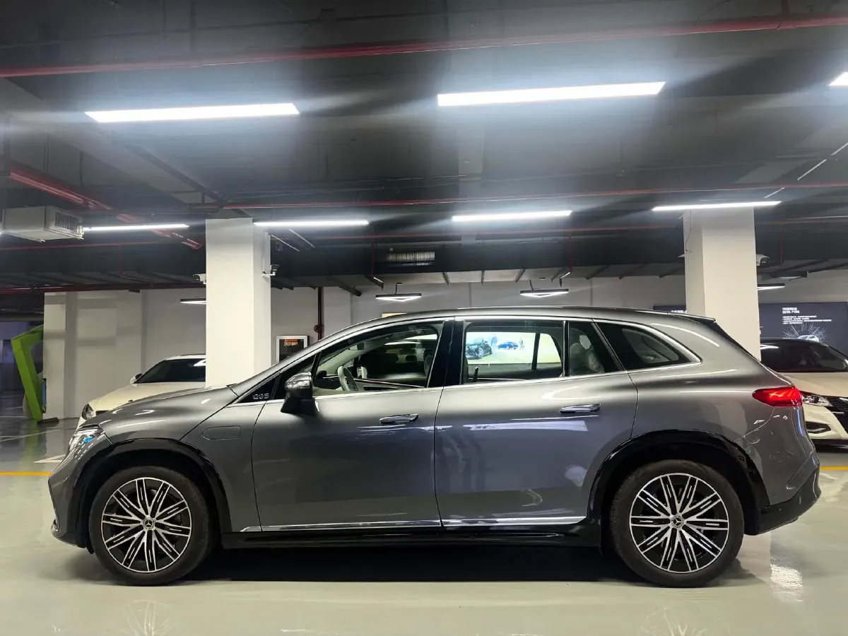 2023 Mercedes-Benz EQS SUV BEV 111.8KWH,autocango,china used car exporter,china ev exporter,chinese used car exporter,chinese used ev exporter