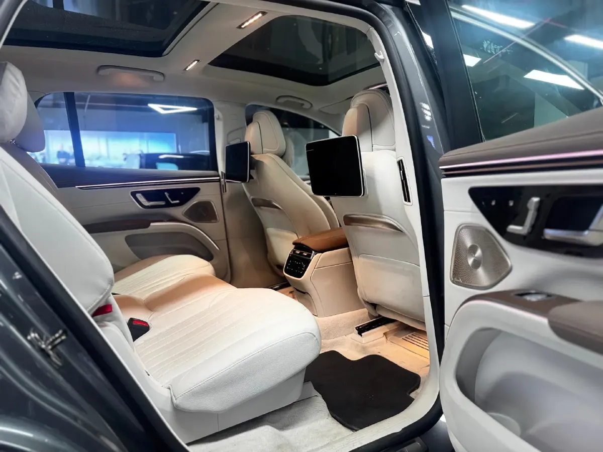 2023 Mercedes-Benz EQS SUV BEV 111.8KWH,autocango,china used car exporter,china ev exporter,chinese used car exporter,chinese used ev exporter