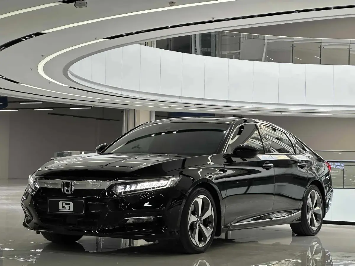 2021 Honda Accord 2.0L 146HP L4 E-CVT Hybrid