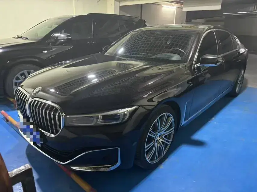 2021 BMW 7 Series 3.0T 340HP L6 8AT