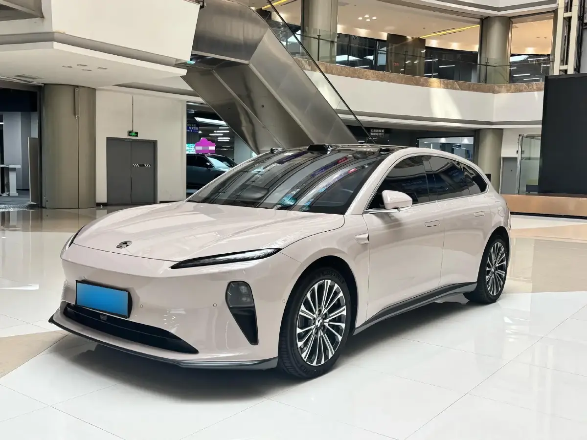 2023 NIO ET5T BEV 75KWH