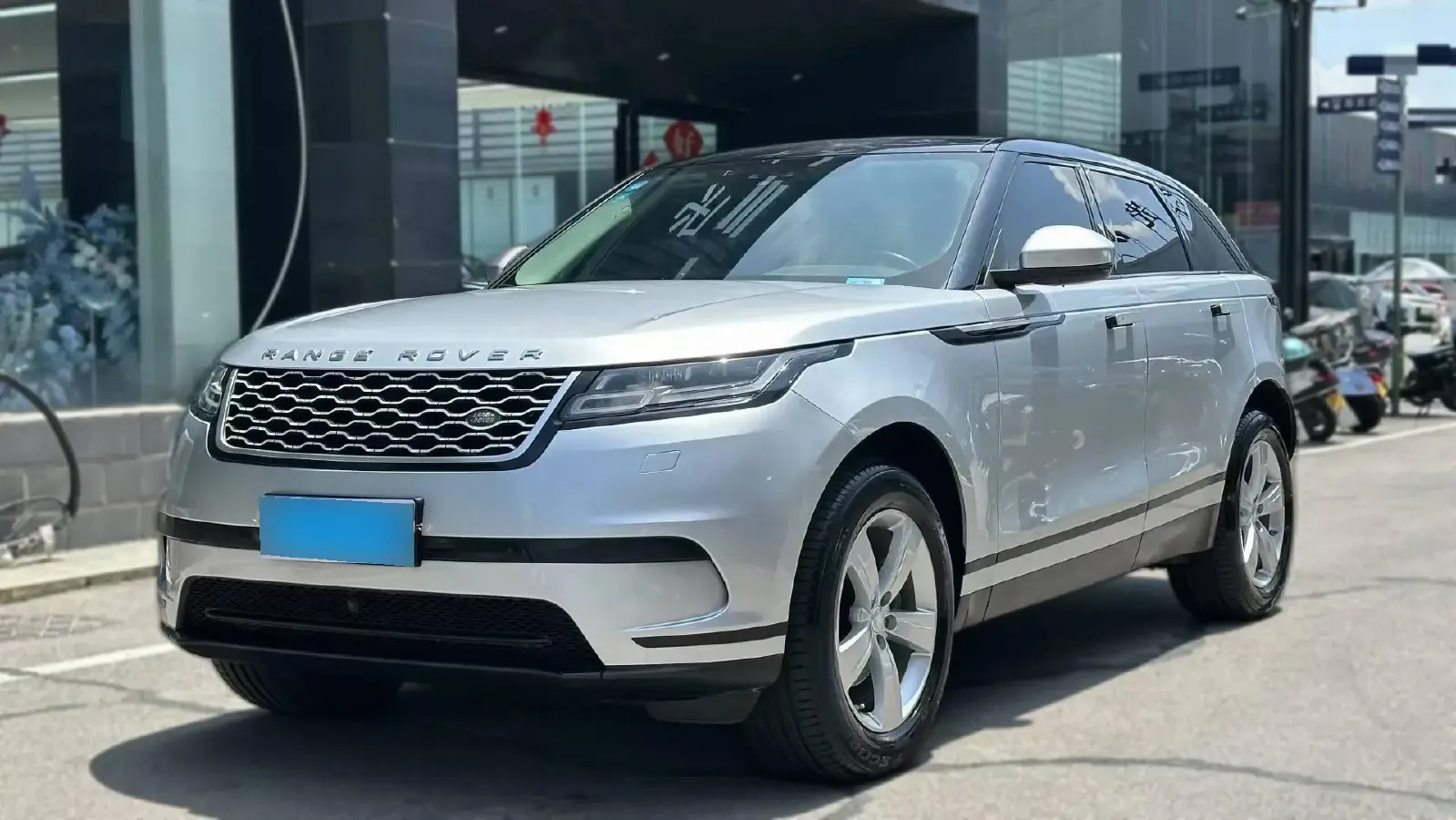 2018 Land Rover Range Rover Velar 2.0T 250HP L4 8AT