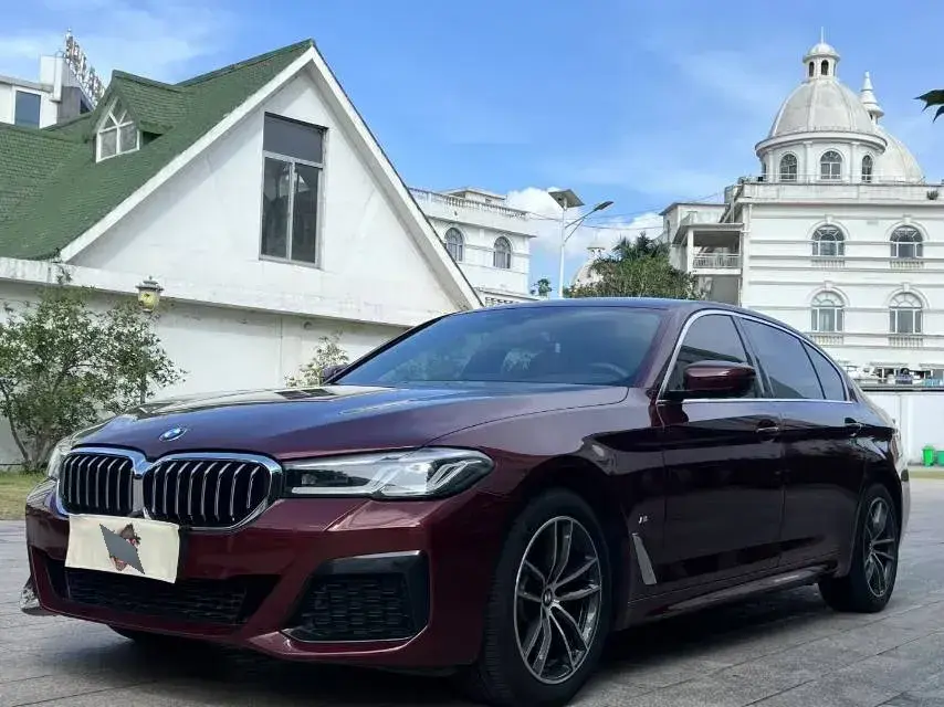 2021 BMW 5 Series 2.0T 184HP L4 8AT