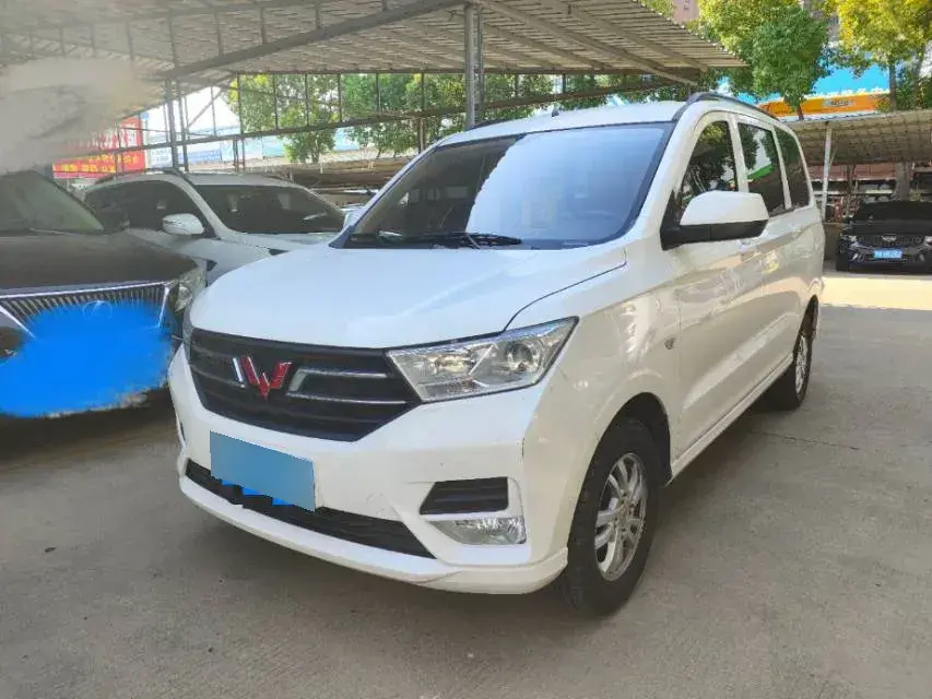 2021 WuLing HongGuang 1.5L 99HP L4 6MT