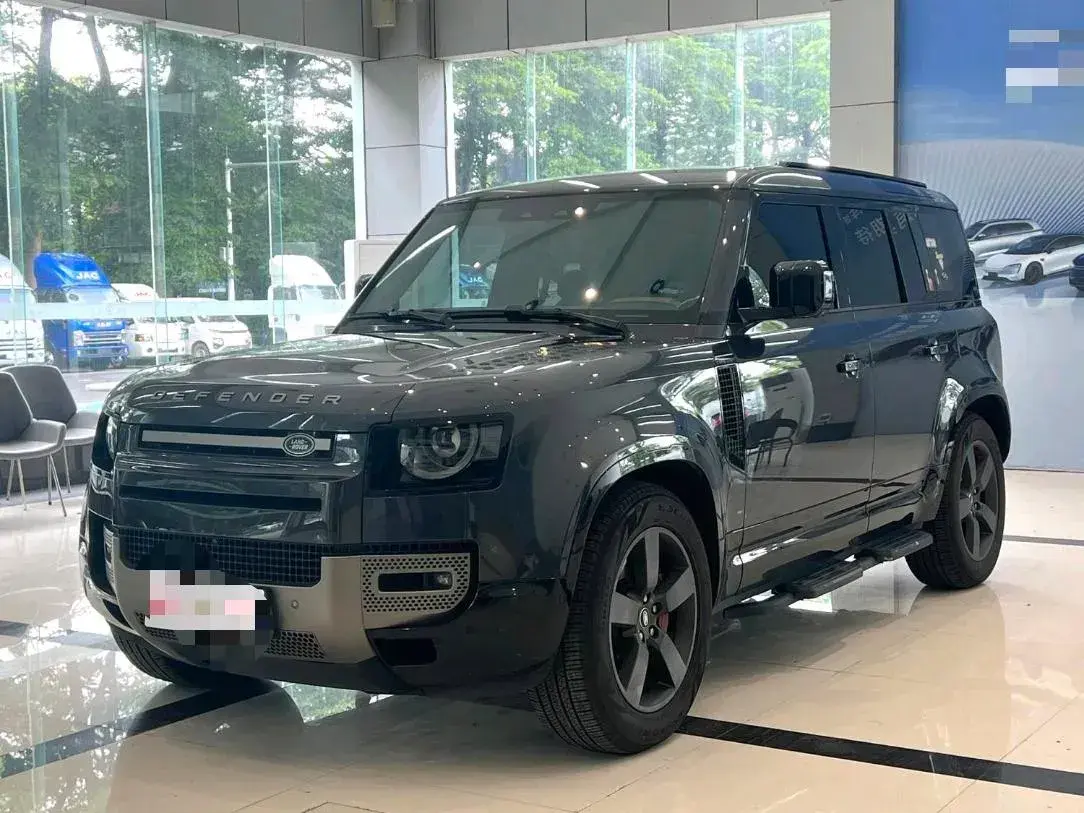 2024 Land Rover Defender 3.0T 400HP L6 8AT