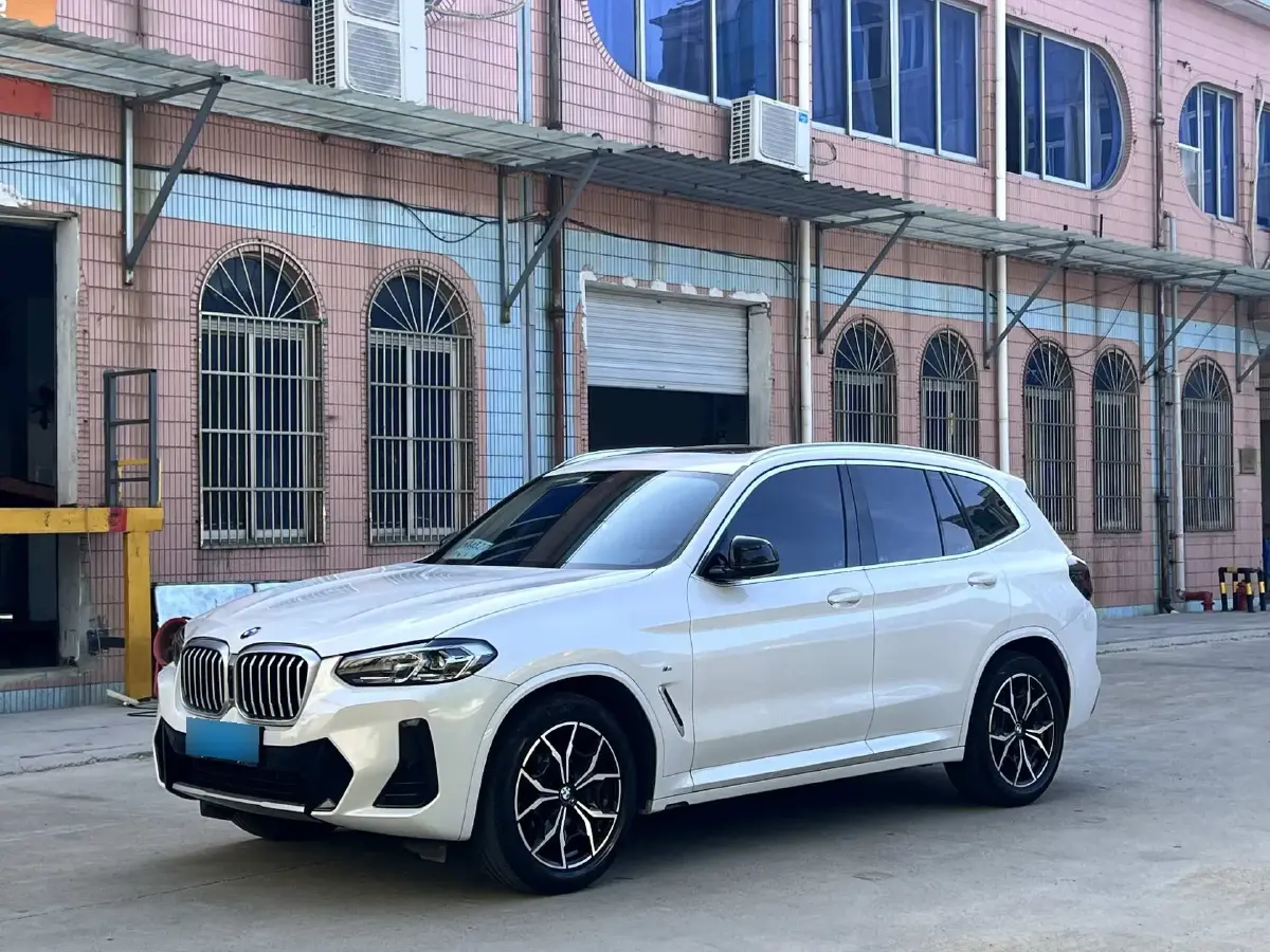 2022 BMW X3 2.0T 184HP L4 8AT