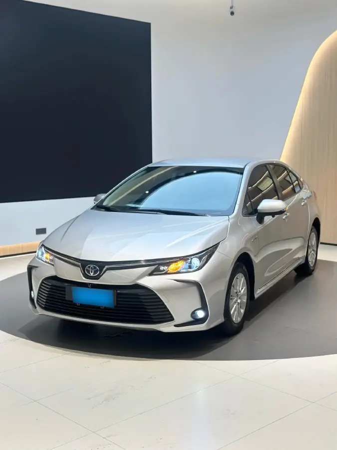 2022 Toyota Corolla 1.8L 98HP L4 E-CVT Hybrid