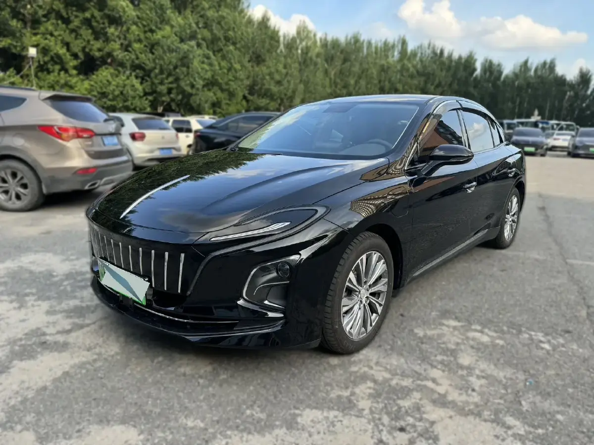 2024 HongQi E-QM5 BEV 60KWH