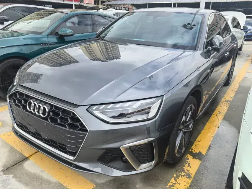 2020 Audi A4L 2.0T 150HP L4 7DCT