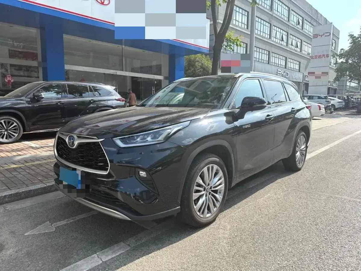 2023 Toyota Highlander 2.5L 189HP L4 E-CVT Hybrid