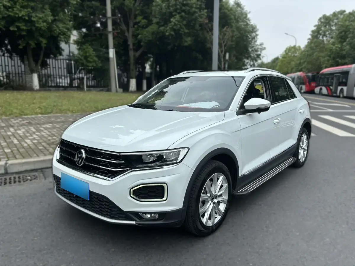 2021 Volkswagen T-Roc 1.4T 150HP L4 7DCT