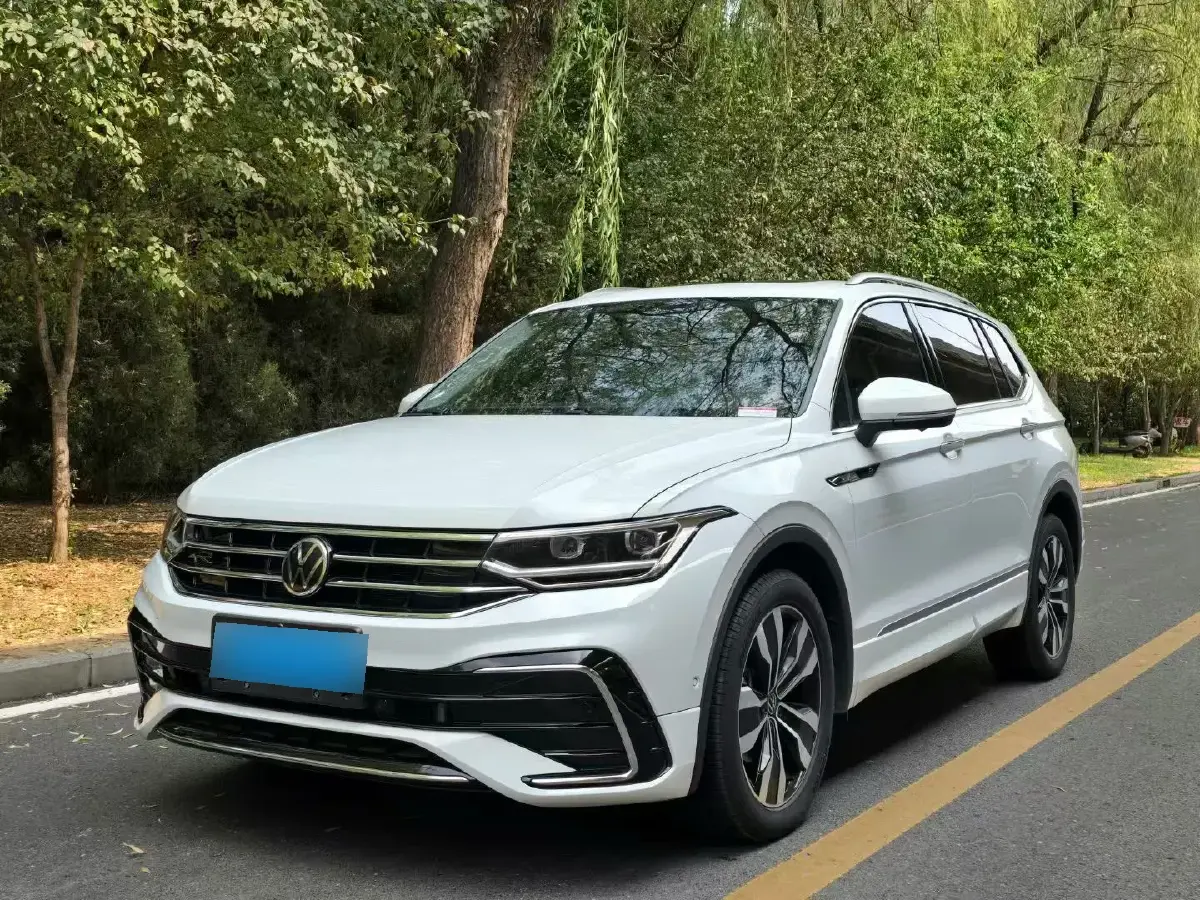 2024 Volkswagen Tiguan L 2.0T 186HP L4 7DCT